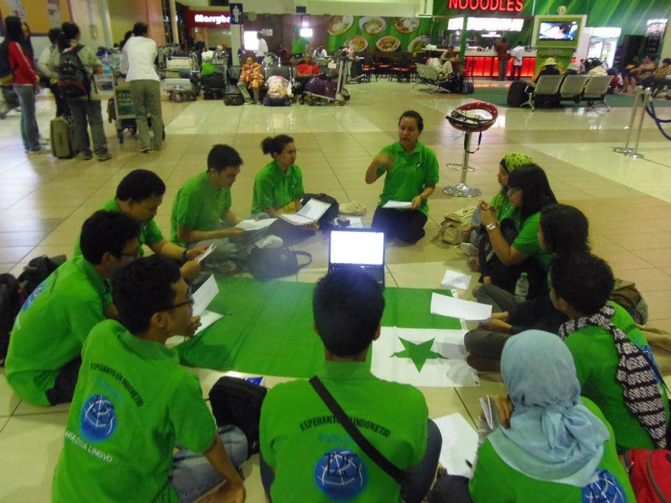 2012-uk-indonizianoj